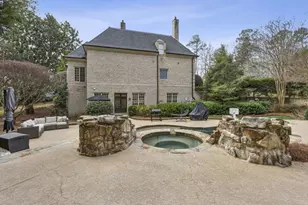 305 Forrest Lake Dr, Sandy Springs, GA 30327 - Photo 57