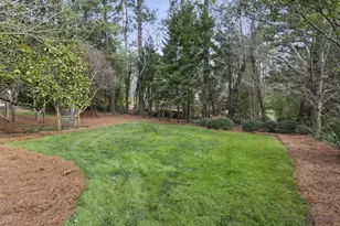 305 Forrest Lake Dr, Sandy Springs, GA 30327 - Photo 61