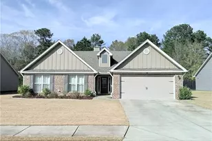138 Livingston Ct, Winder, GA 30680 - Photo 1