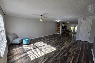 241 S Irwin St, Milledgeville, GA 31061 - Photo 3