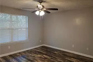 241 S Irwin St, Milledgeville, GA 31061 - Photo 13