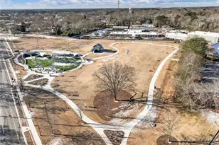 127 N Center St, Winder, GA 30680 - Photo 39