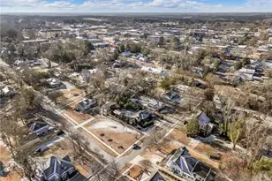 127 N Center St, Winder, GA 30680 - Photo 37