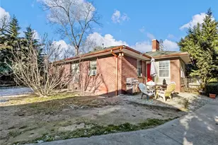 127 N Center St, Winder, GA 30680 - Photo 29