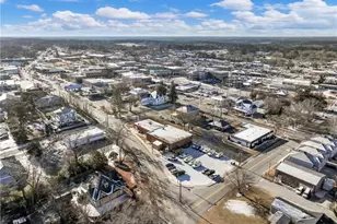 127 N Center St, Winder, GA 30680 - Photo 41