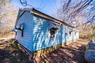 334 Old Bowdon Rd, Carrollton, GA 30117 - Photo 7