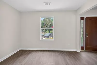 3338 Lindale Court, Ellenwood, GA 30294 - Photo 9