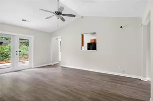 3338 Lindale Ct, Ellenwood, GA 30294 - Photo 7