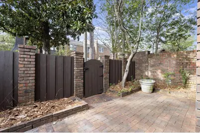 27 Old Ivy Square NE, Atlanta, GA 30342 - Photo 19