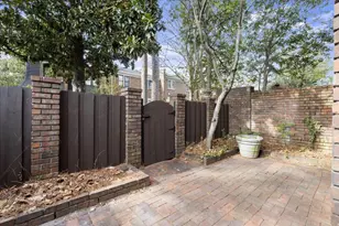 27 Old Ivy Square NE, Atlanta, GA 30342 - Photo 19