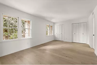 27 Old Ivy Square NE, Atlanta, GA 30342 - Photo 15