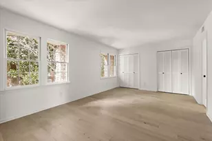 27 Old Ivy Square NE, Atlanta, GA 30342 - Photo 15