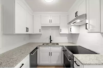 27 Old Ivy Square NE, Atlanta, GA 30342 - Photo 7