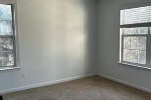 1050 Dogwood Park Dr, Lawrenceville, GA 30046 - Photo 9