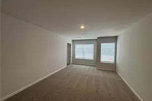 6652 Parsons St, Flowery Branch, GA 30542 - Photo 7