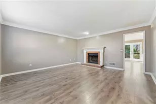 4350 Ivy Glen Ct SE, Smyrna, GA 30082 - Photo 3