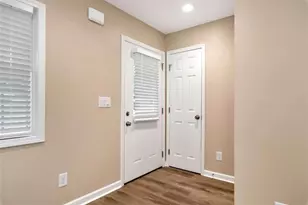 3638 Garden Blvd, Gainesville, GA 30506 - Photo 9