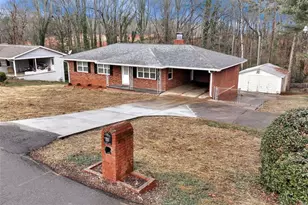 3638 Garden Blvd, Gainesville, GA 30506 - Photo 3