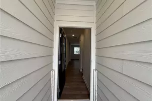 7309 Mulberry Trace Ln, Flowery Branch, GA 30542 - Photo 3