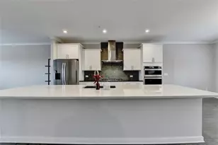 2083 Holtz Ln, Atlanta, GA 30318 - Photo 21