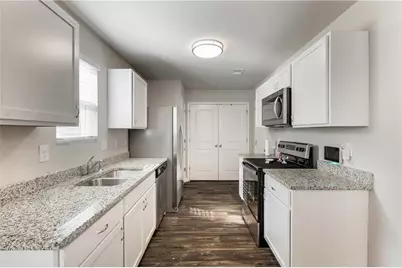 2526 Wood Bend Lane, Riverdale, GA 30296 - Photo 5