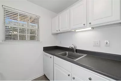 6808 Glenridge Drive #J, Atlanta, GA 30328 - Photo 15