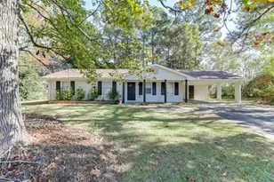 1755 Straw Valley Rd, Lawrenceville, GA 30043 - Photo 1