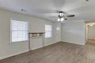 1755 Straw Valley Rd, Lawrenceville, GA 30043 - Photo 3