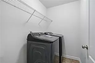 1697 Paxton Ln SW, Lilburn, GA 30047 - Photo 27