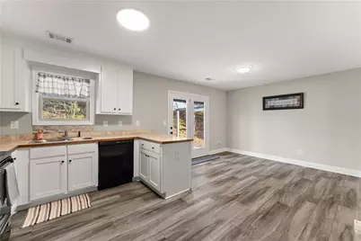 175 Waterford Glen Drive, Lula, GA 30554 - Photo 9