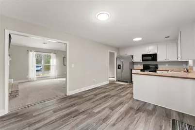 175 Waterford Glen Drive, Lula, GA 30554 - Photo 9