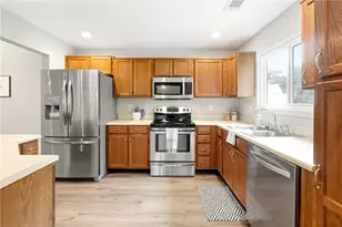 604 Mill Pond Rd, Roswell, GA 30076 - Photo 11