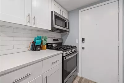 6851 Roswell Road #E-4, Atlanta, GA 30328 - Photo 5