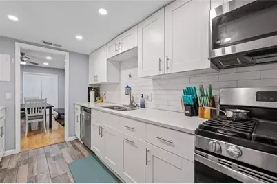 6851 Roswell Road #E-4, Atlanta, GA 30328 - Photo 3