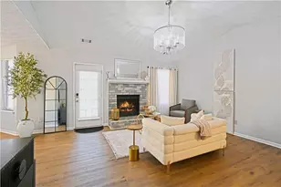 1528 Carriage Ln, Jonesboro, GA 30238 - Photo 5