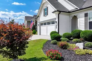 215 Silver Ct, Hoschton, GA 30548 - Photo 7