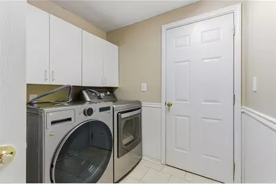 1073 Shady Valley Place, Atlanta, GA 30324 - Photo 5