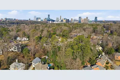 1073 Shady Valley Place, Atlanta, GA 30324 - Photo 31