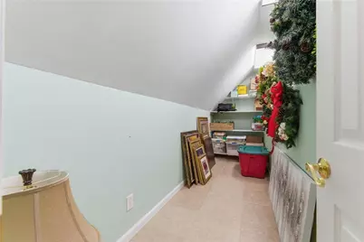 1073 Shady Valley Place, Atlanta, GA 30324 - Photo 17