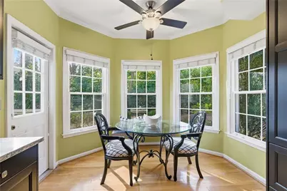 1073 Shady Valley Place, Atlanta, GA 30324 - Photo 13