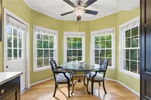 1073 Shady Valley Pl, Atlanta, GA 30324 - Photo 13