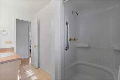 6449 Paradise Point Road, Flowery Branch, GA 30542 - Photo 23