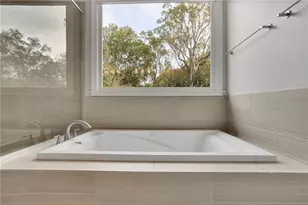 3245 Lynwood Dr NE, Atlanta, GA 30319 - Photo 29