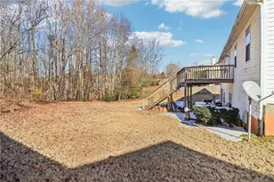 6233 Compass Dr, Flowery Branch, GA 30542 - Photo 15