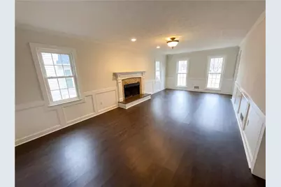 945 Haverhill Trail, Lawrenceville, GA 30044 - Photo 5