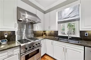 2110 Village Point NE, Brookhaven, GA 30319 - Photo 13