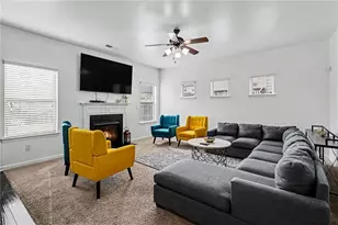 622 Stream Ct, Fairburn, GA 30213 - Photo 9