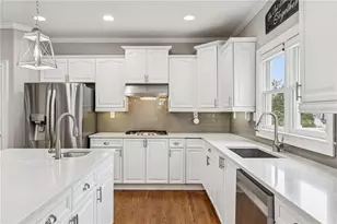 1043 Meadow Club Ct, Suwanee, GA 30024 - Photo 17