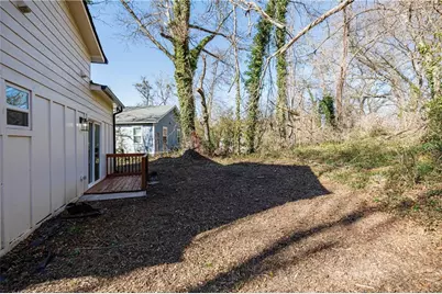 823 Wood Street NW, Atlanta, GA 30318 - Photo 9