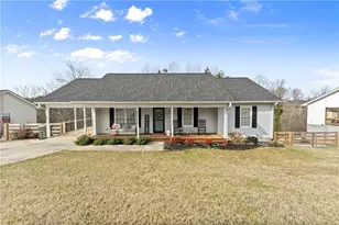 82 Clint St, Cleveland, GA 30528 - Photo 5